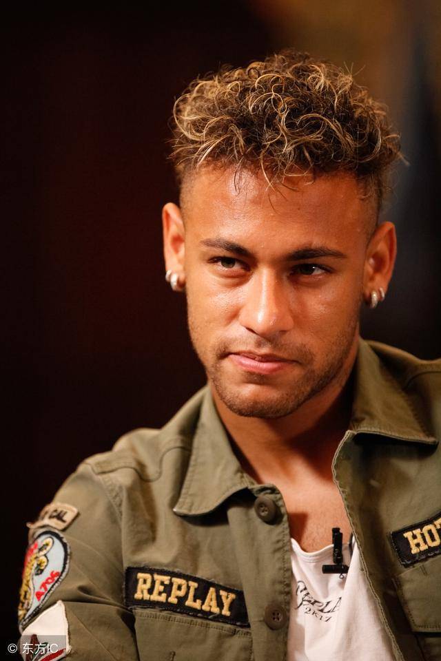 在与他搭档 在与他搭档