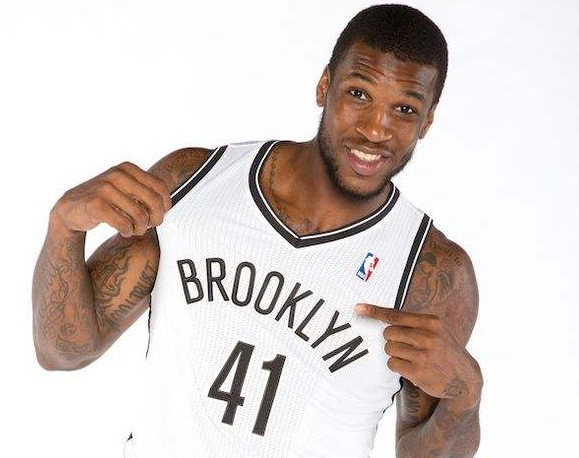 球场留疑问 球场留疑问