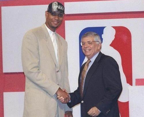 其表现相较 其表现相较